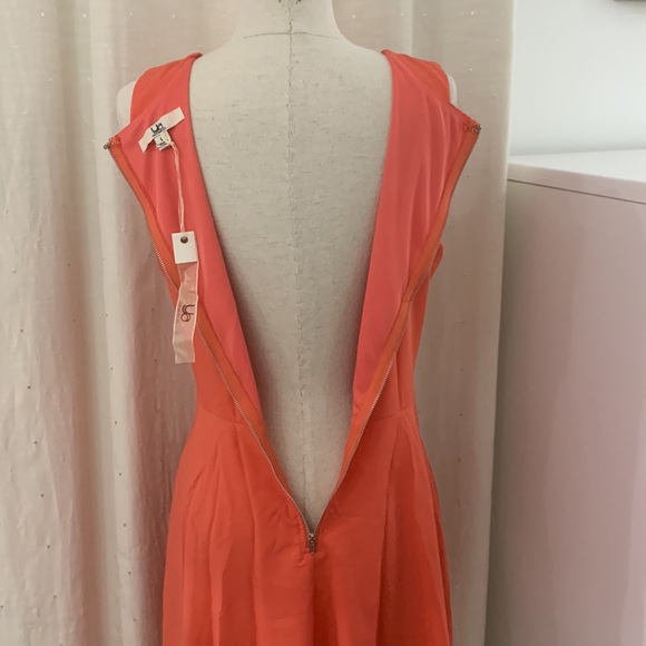 NWT Coral Perforated Design Dress size L - Picture 10 of 17